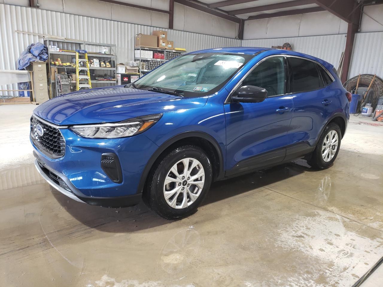 FORD ESCAPE ACT 2023