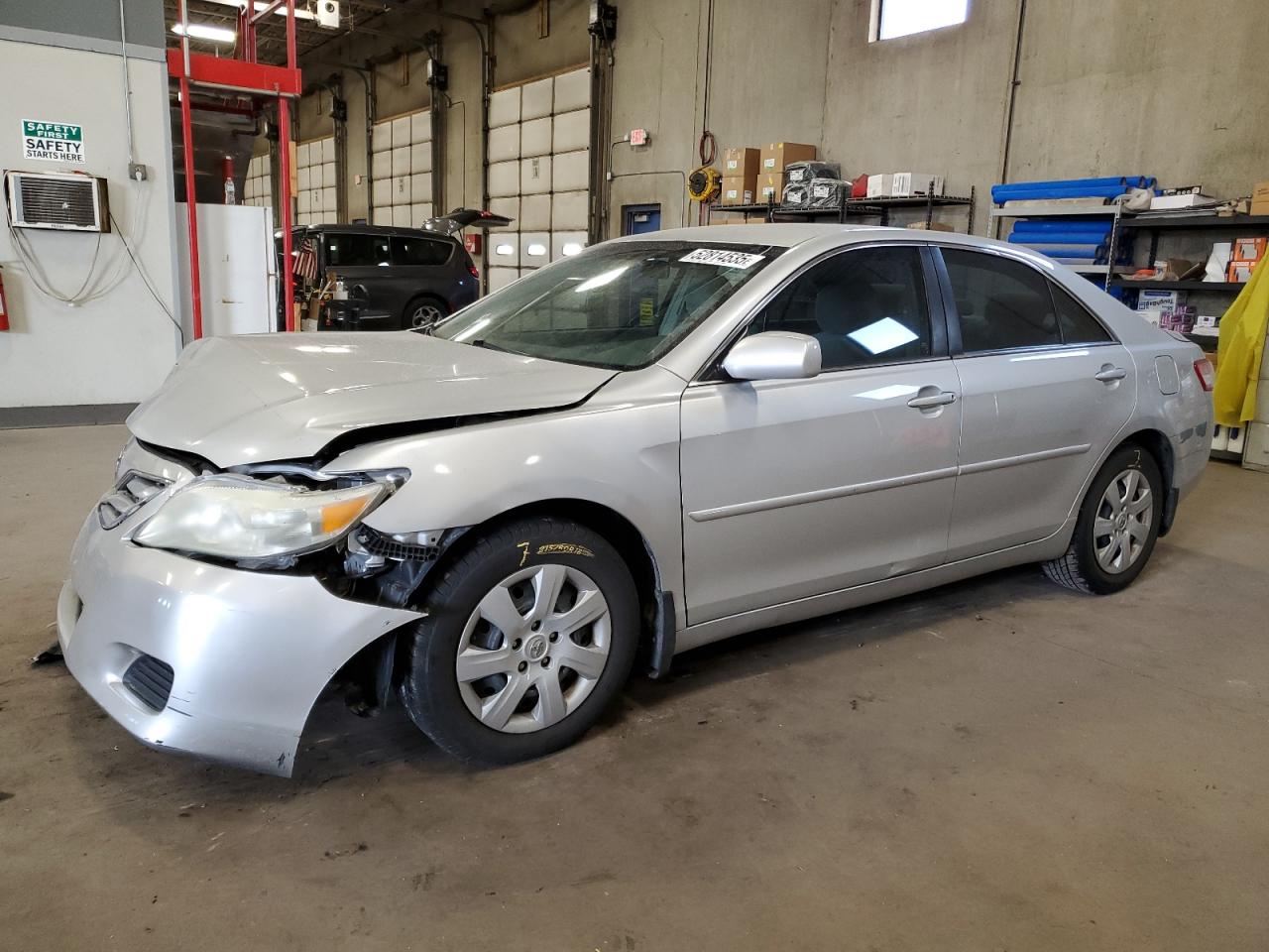 TOYOTA CAMRY BASE 2010