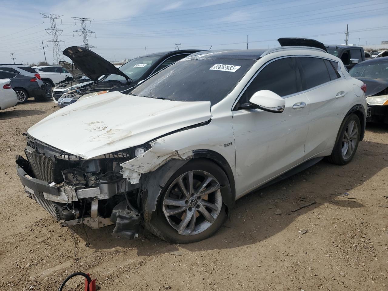 INFINITI QX30 2017