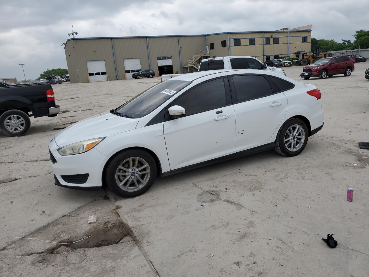 FORD FOCUS SE 2015