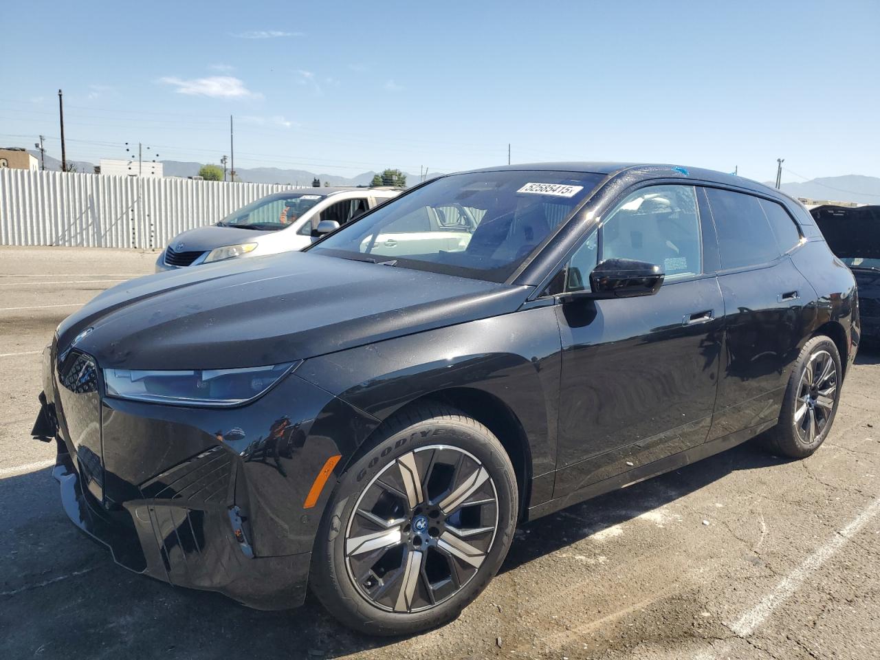 BMW IX XDRIVE5 2025