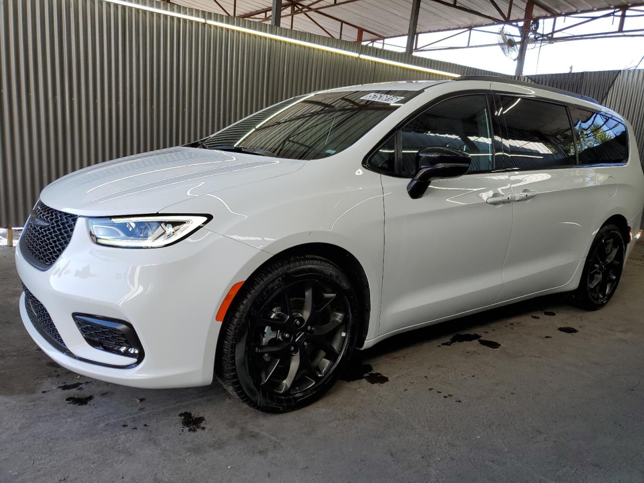 CHRYSLER PACIFICA L 2025