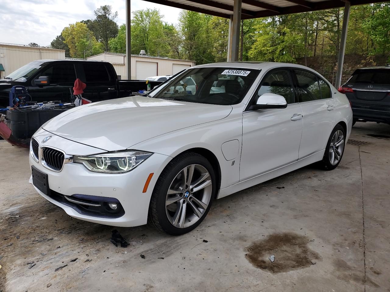 BMW 330E 2017