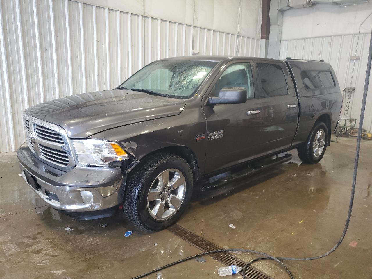 RAM 1500 SLT 2015