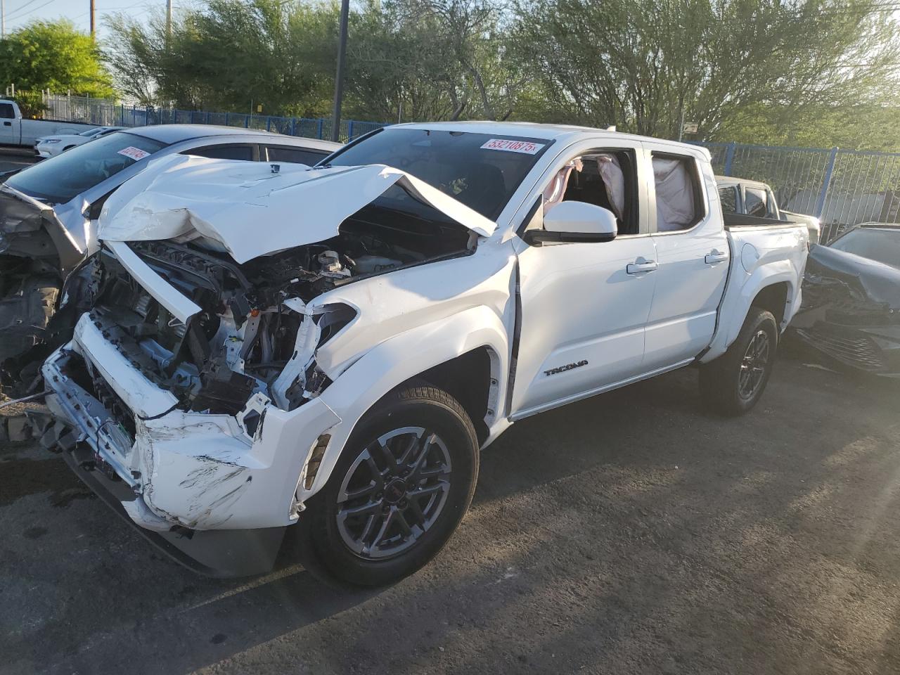 TOYOTA TACOMA 2024
