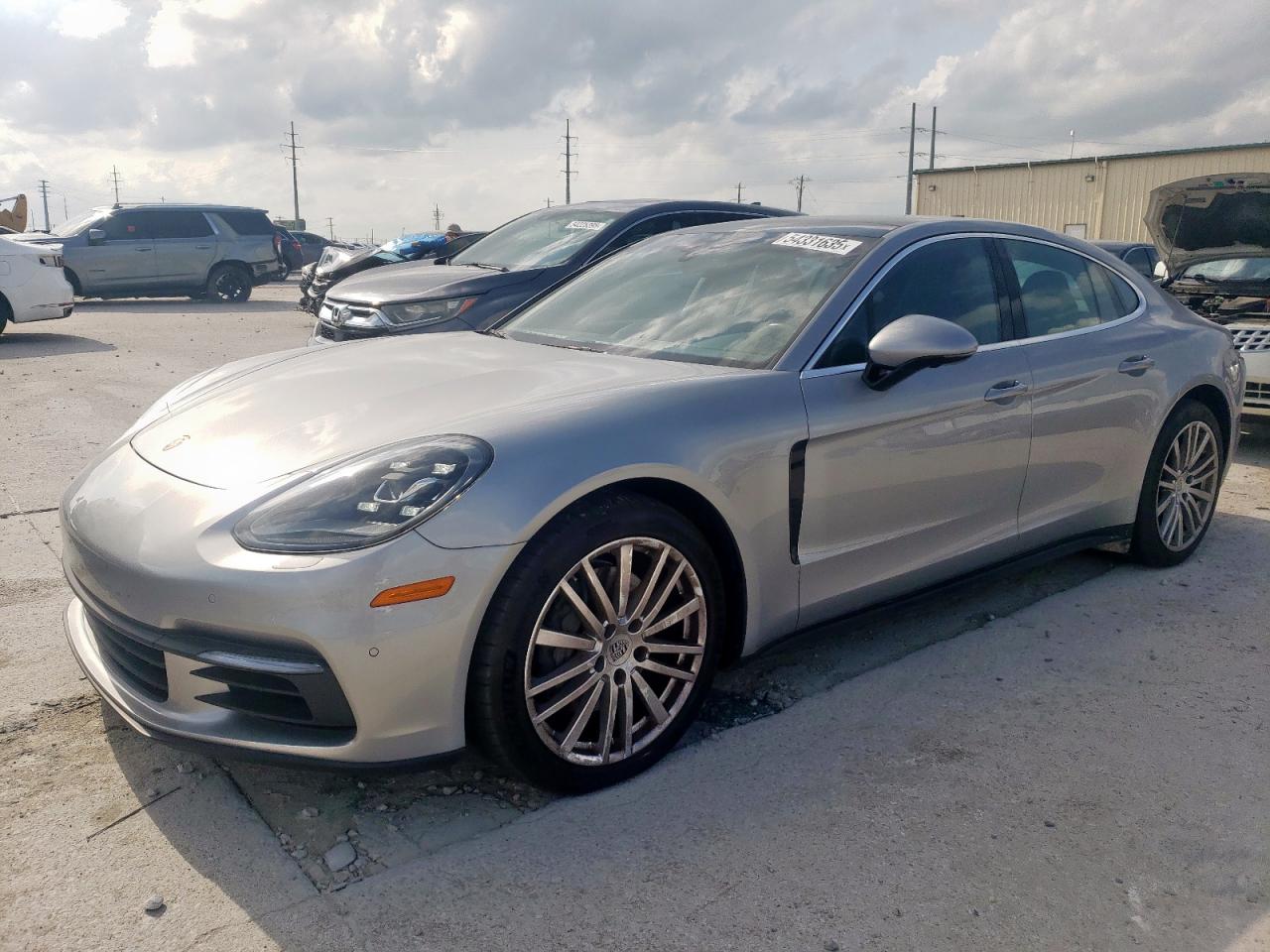 PORSCHE PANAMERA 4 2017