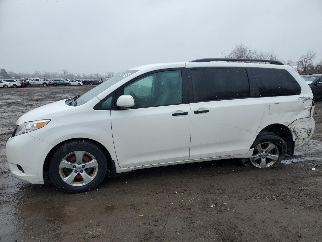 TOYOTA SIENNA 2017