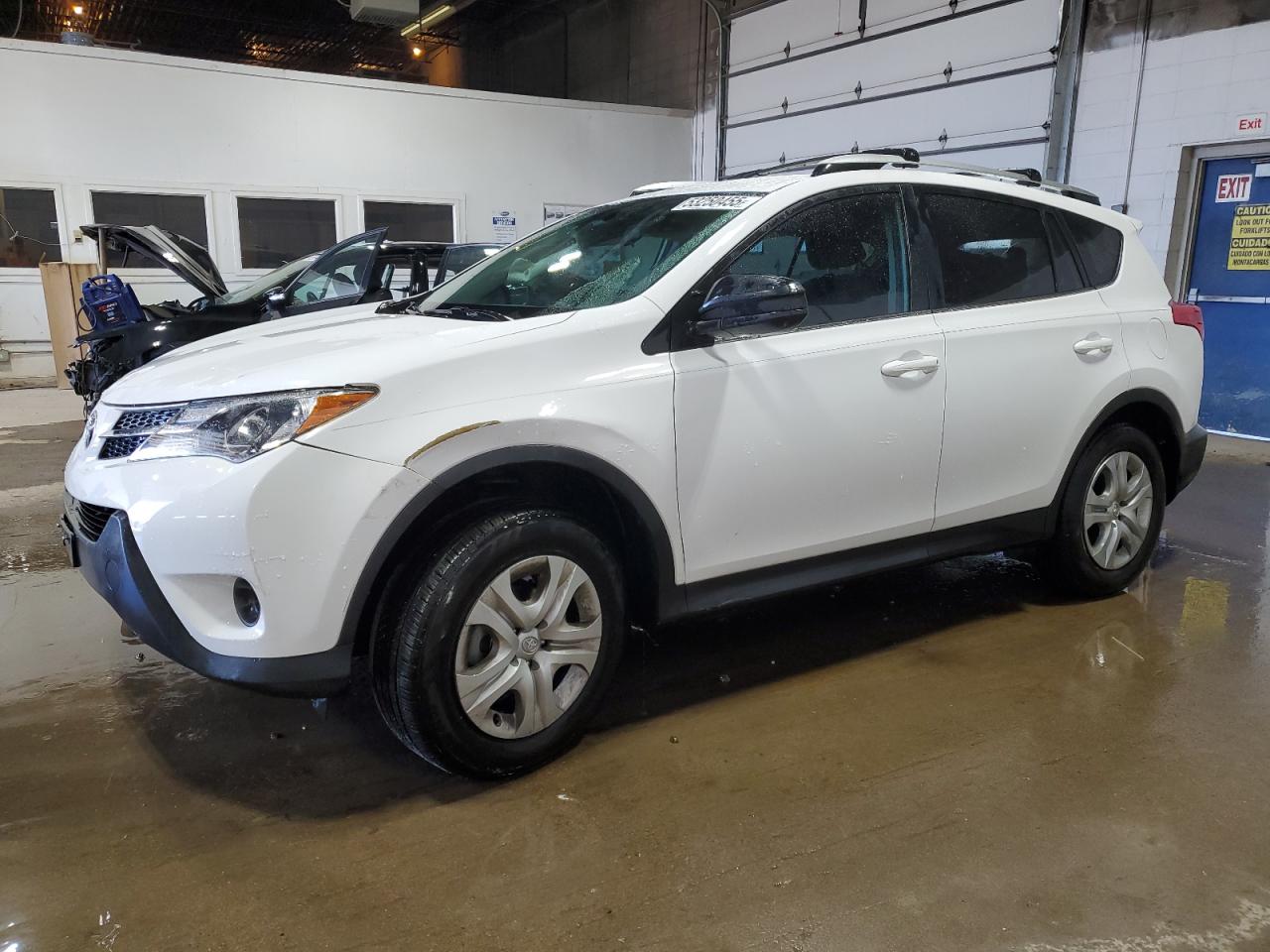 TOYOTA RAV4 LE 2015