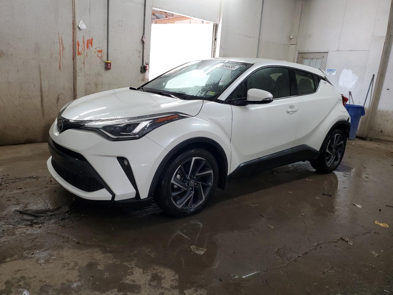 TOYOTA C-HR XLE 2020