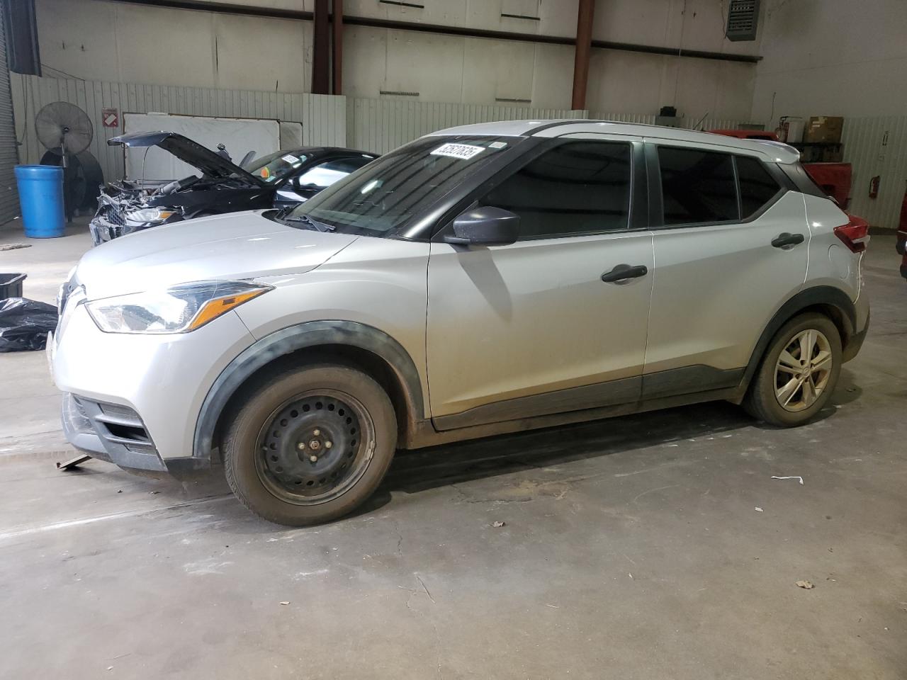 NISSAN KICKS S 2020