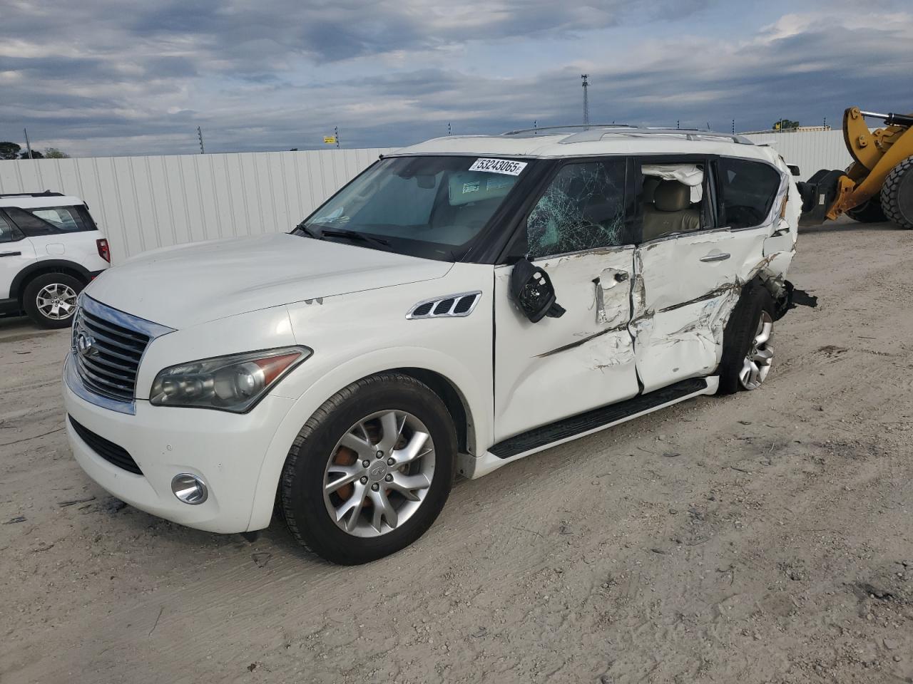 INFINITI QX56 2011