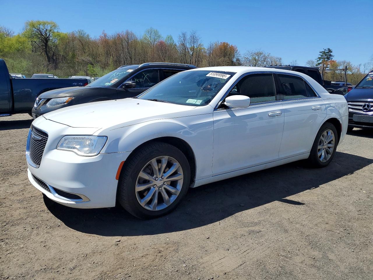CHRYSLER 300 2017