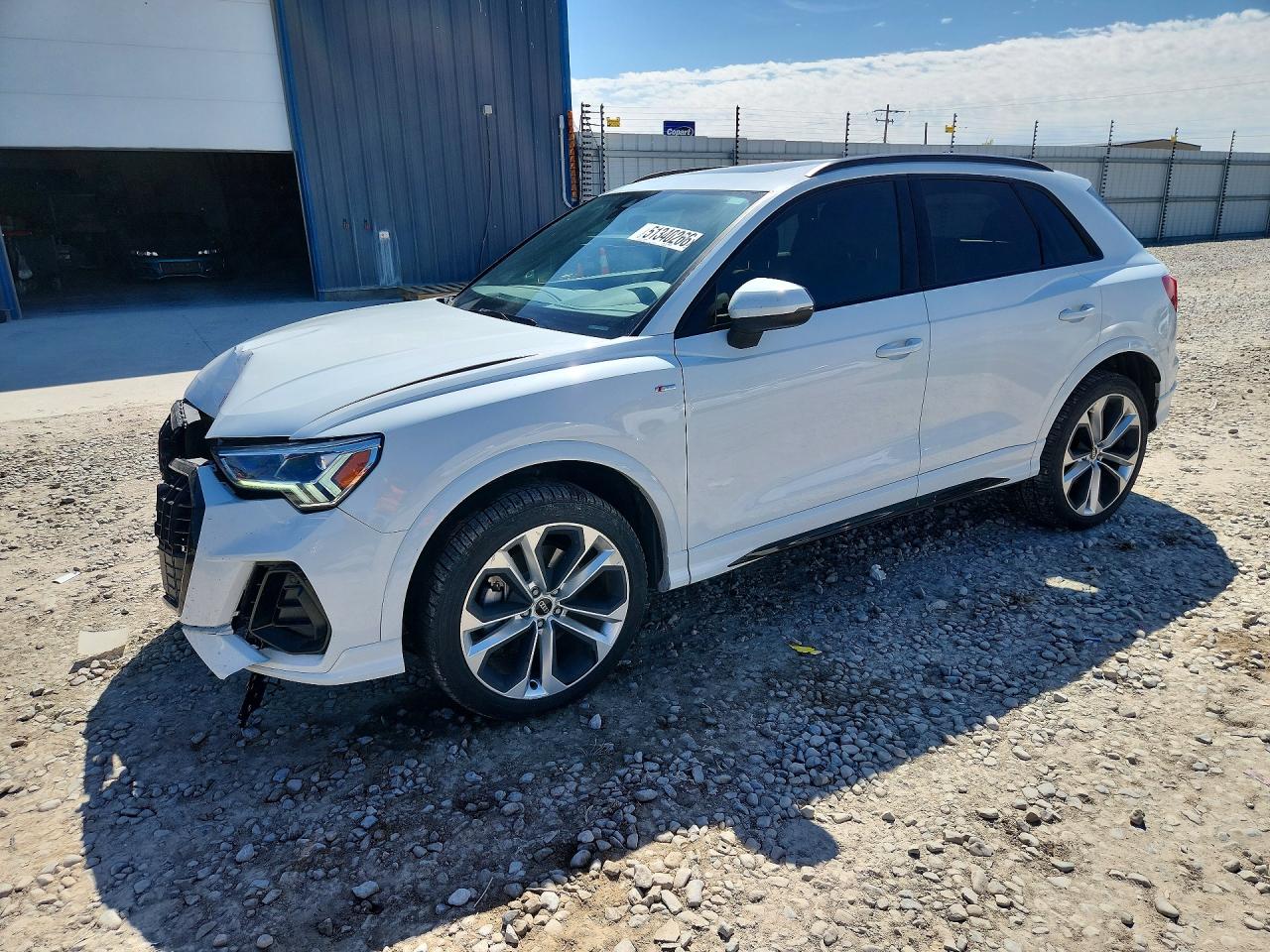 AUDI Q3 2021