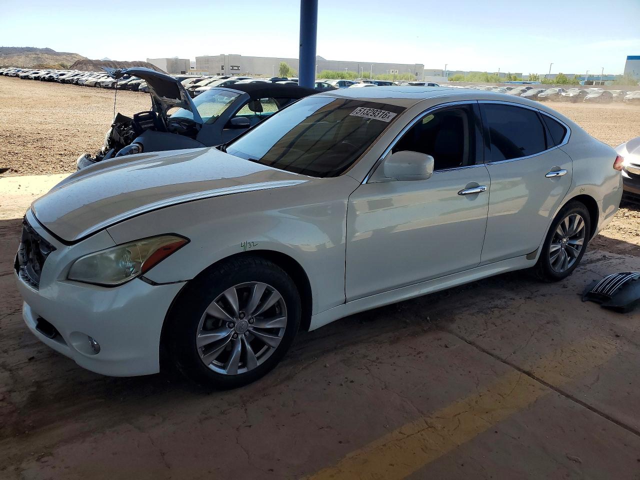 INFINITI M37 2012