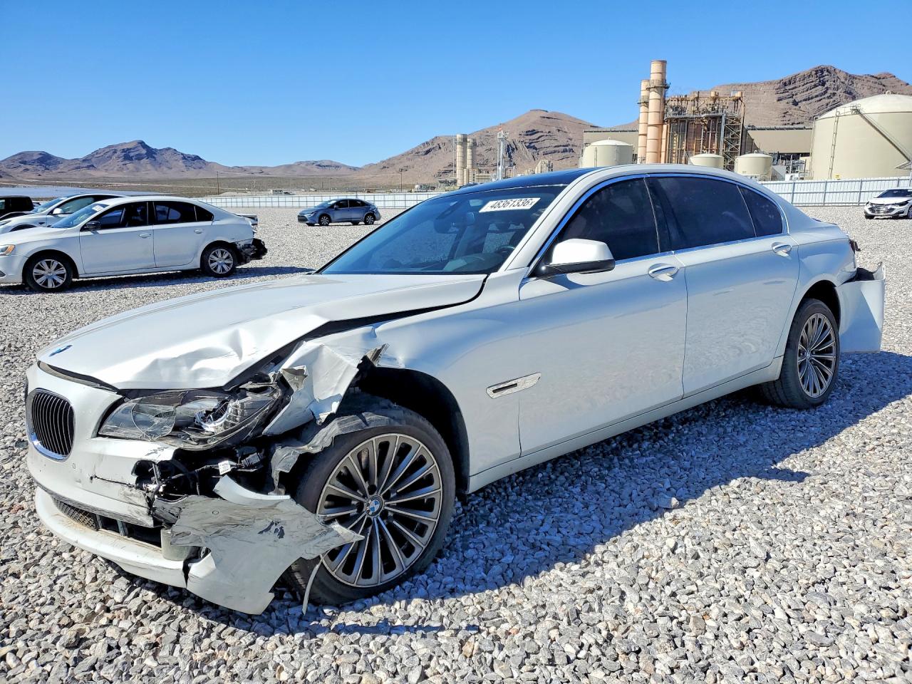 BMW 750 2011