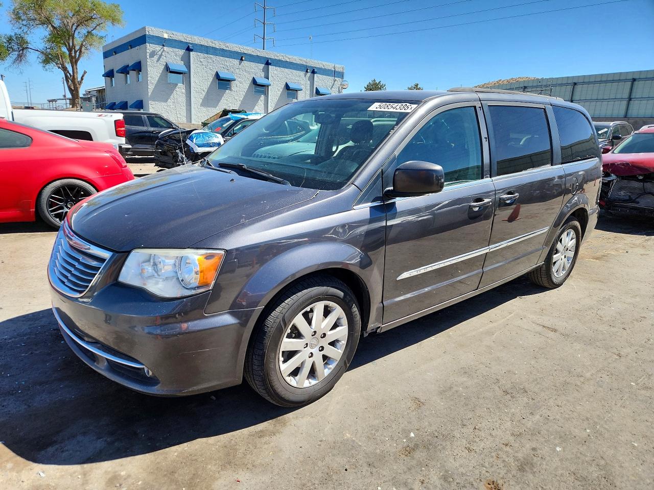 CHRYSLER TOWN & COUNTRY 2016