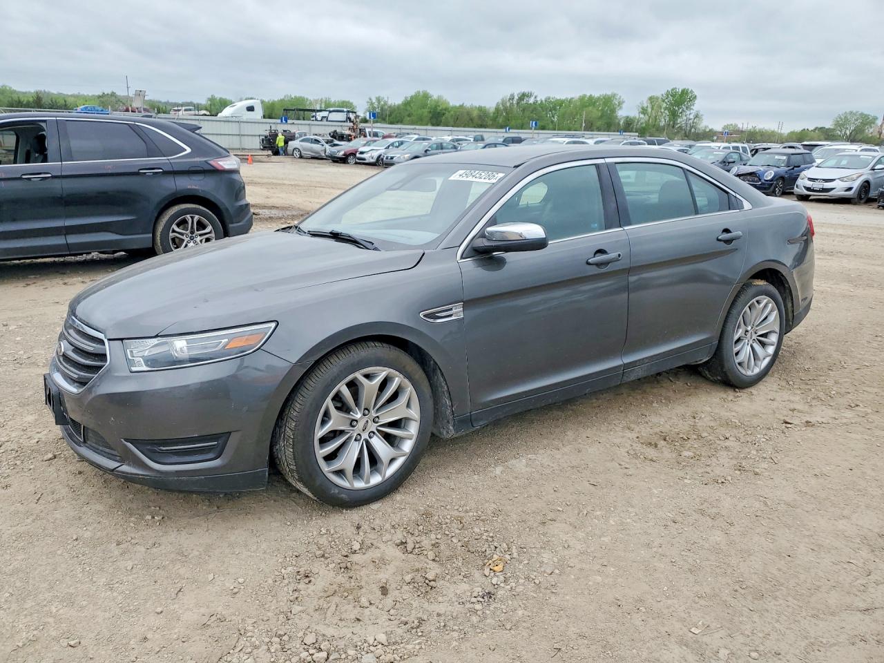 FORD TAURUS 2015