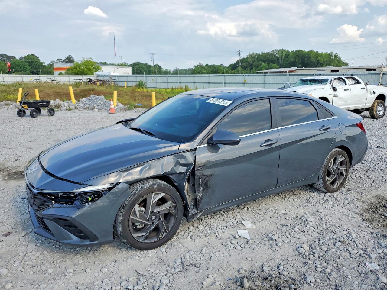 HYUNDAI ELANTRA 2024
