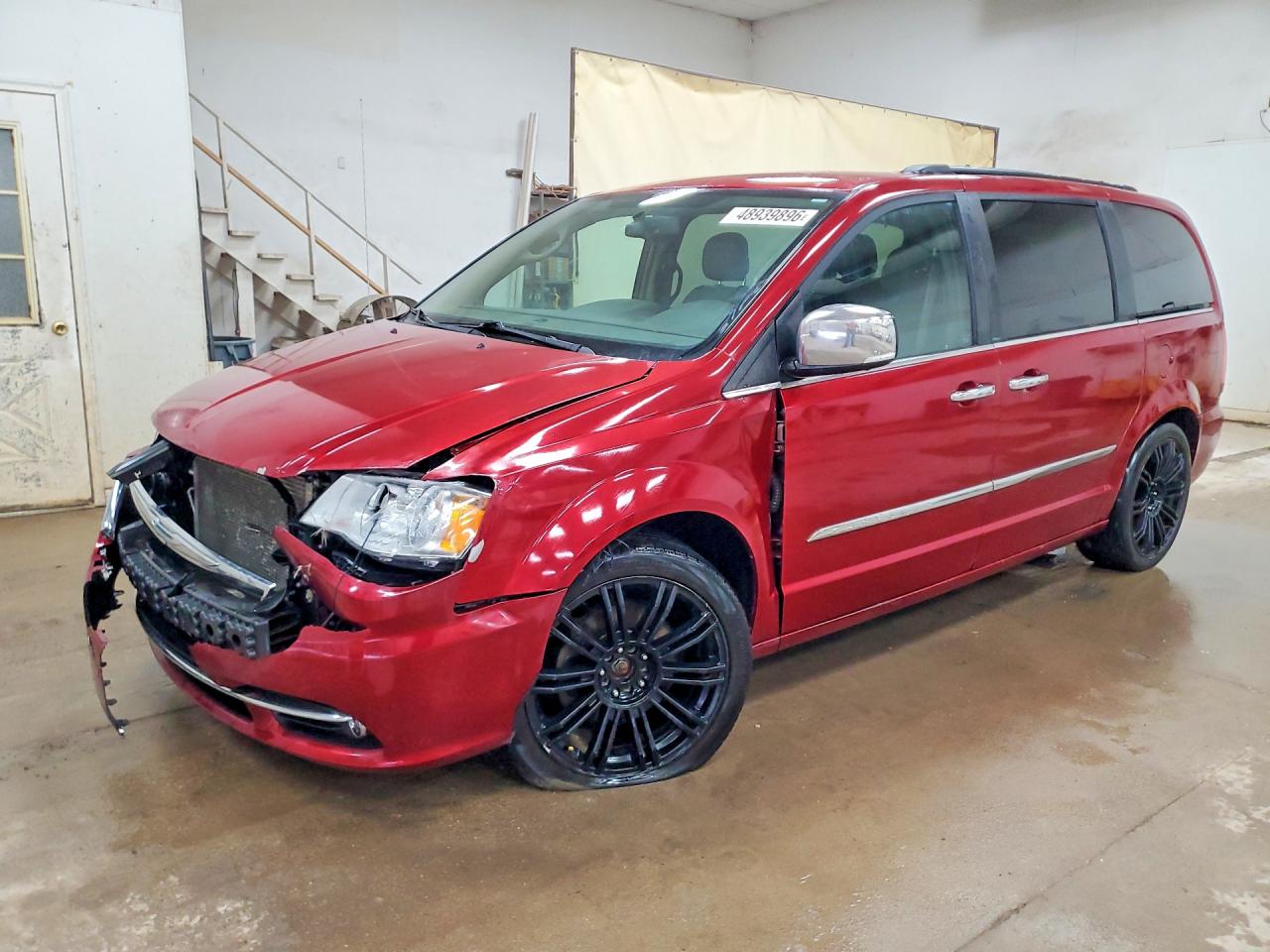 CHRYSLER TOWN & COUNTRY 2014