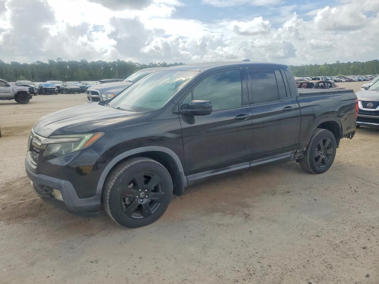 HONDA RIDGELINE 2017