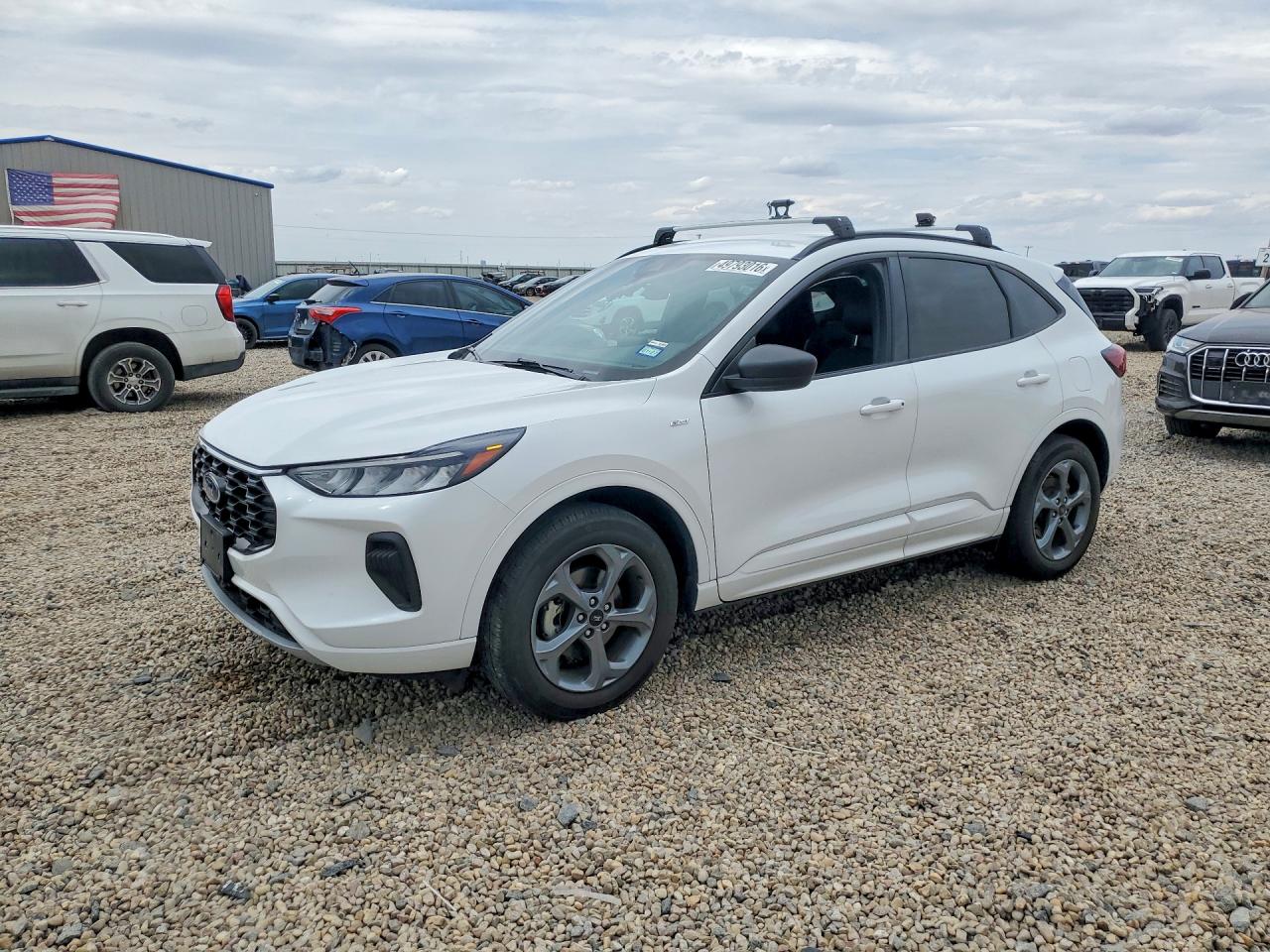 FORD ESCAPE 2023