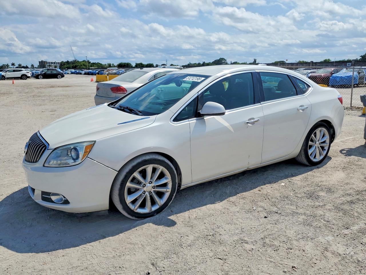 BUICK VERANO 2015