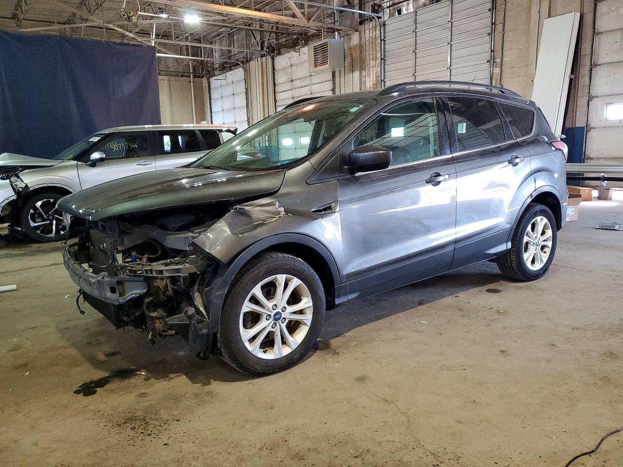 FORD ESCAPE 2018