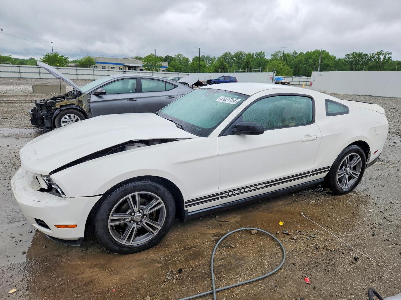 FORD MUSTANG 2010