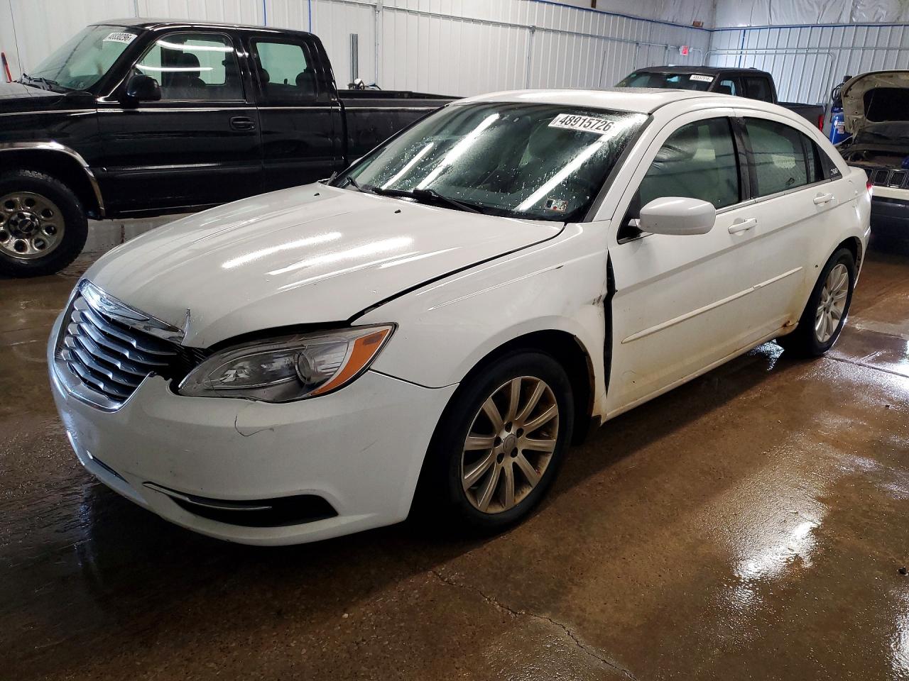 CHRYSLER 200 2013