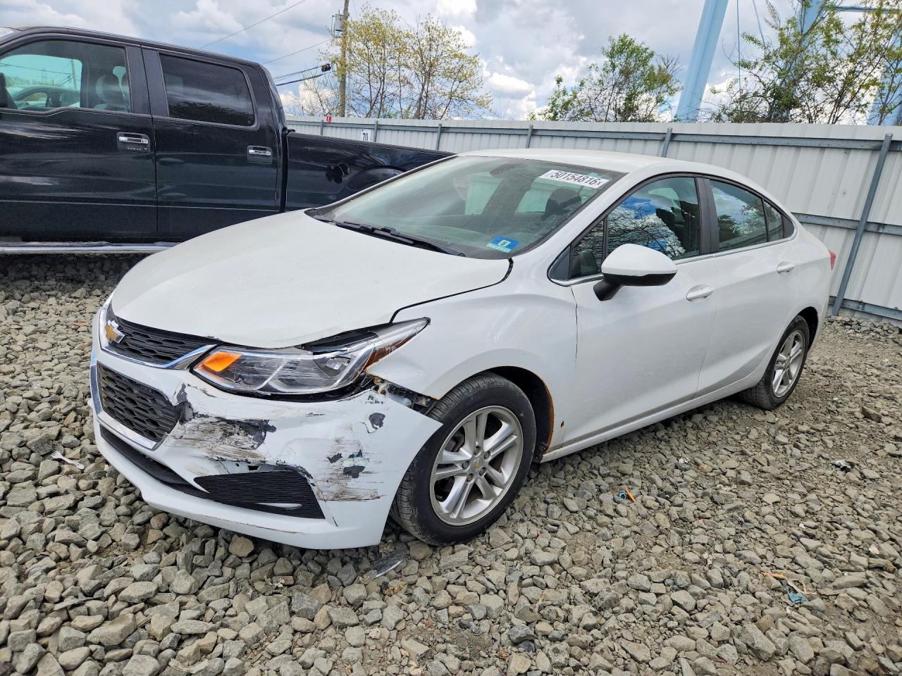 CHEVROLET CRUZE 2018