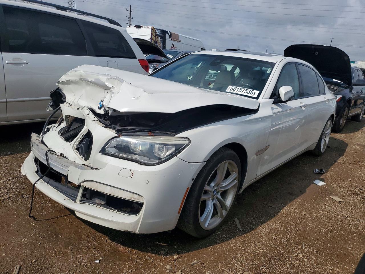 BMW 750 2013