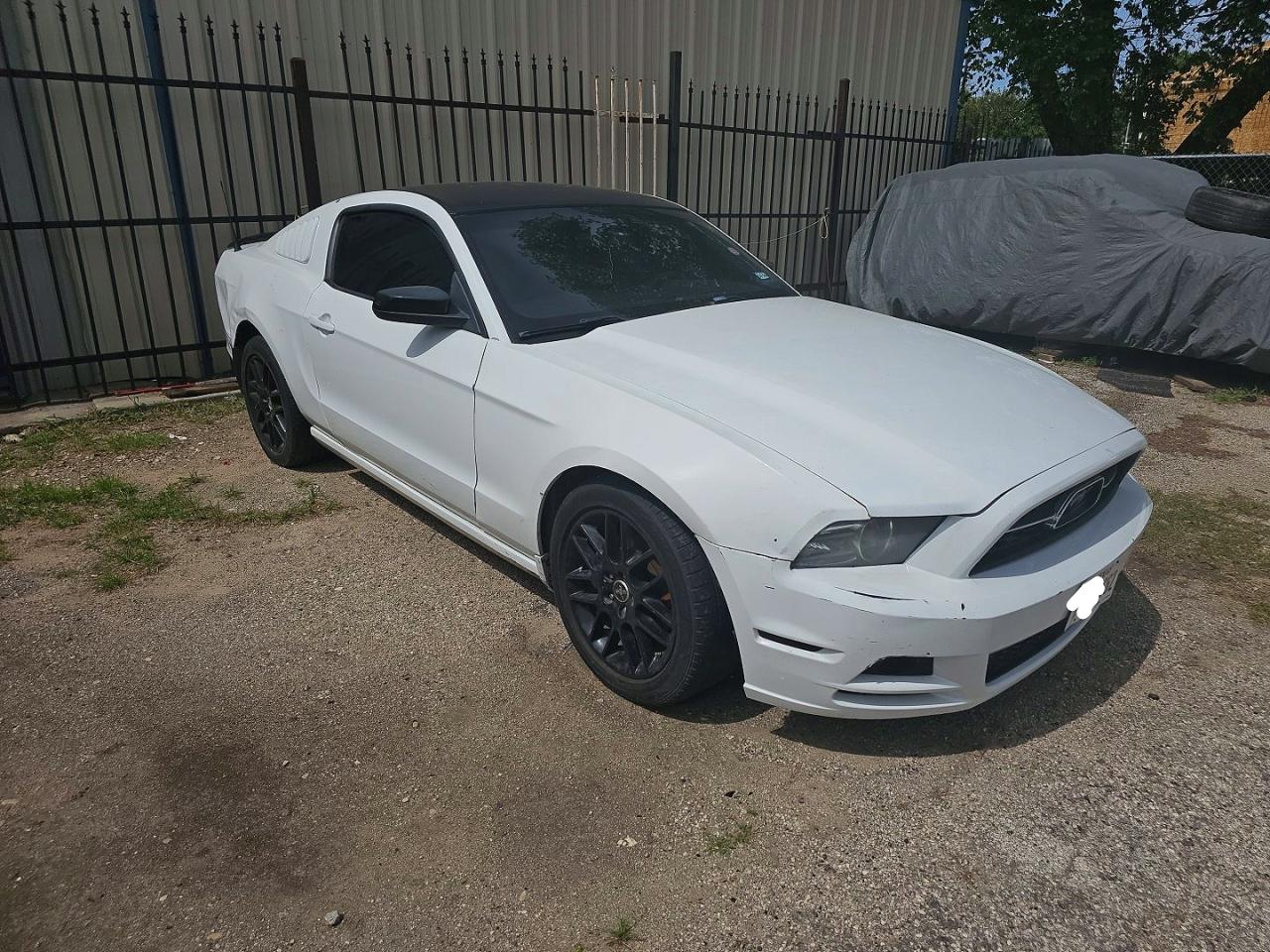 FORD MUSTANG 2014