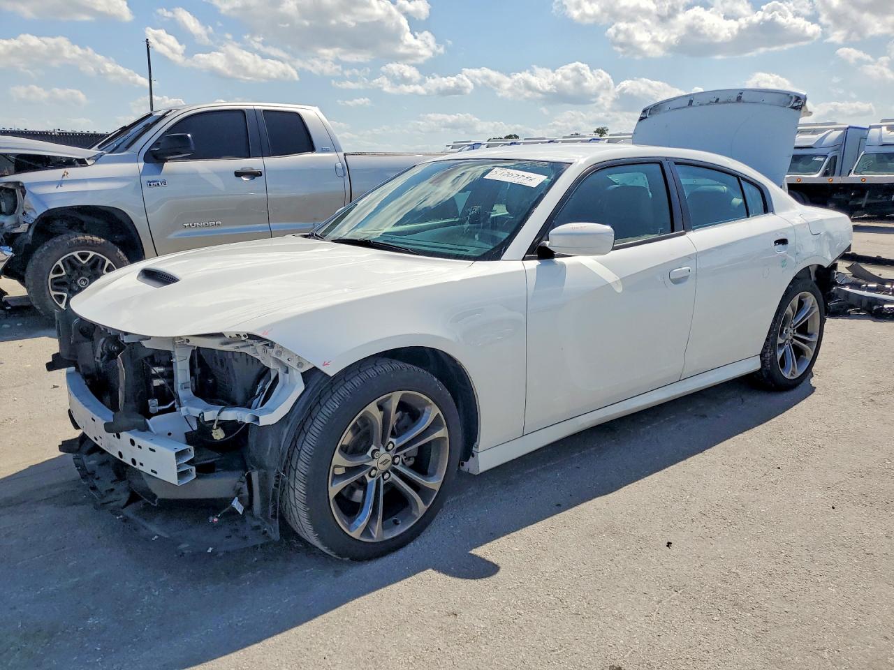 DODGE CHARGER 2021