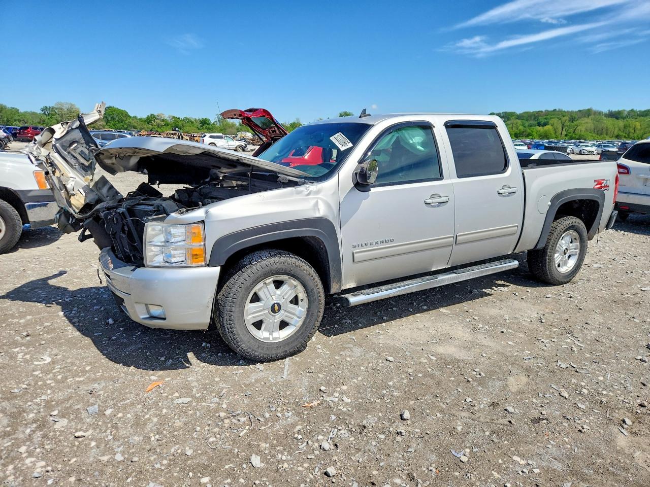 CHEVROLET SILVERADO 2011
