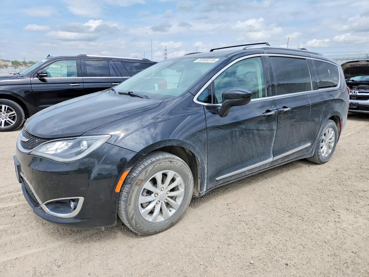 CHRYSLER PACIFICA 2018