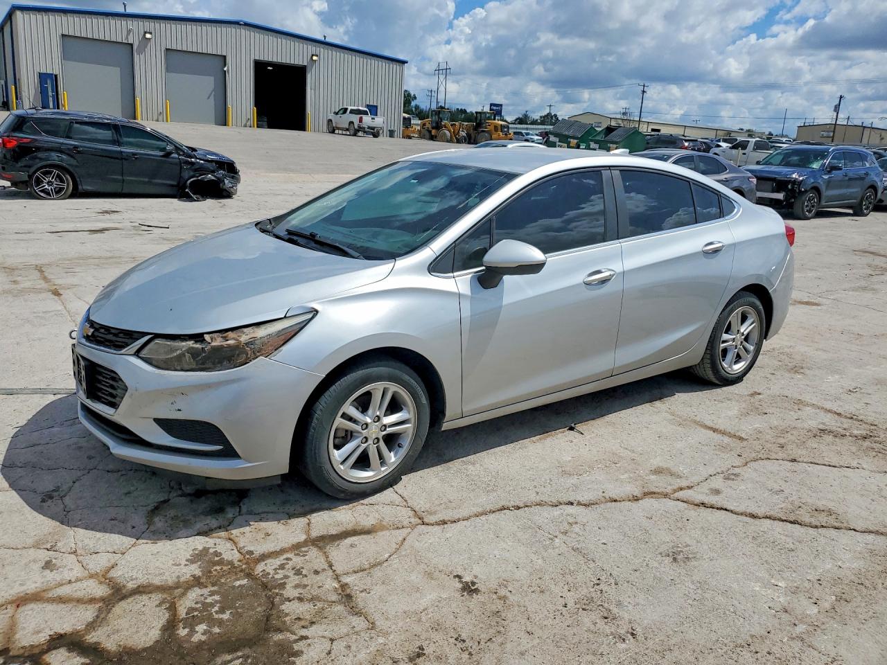 CHEVROLET CRUZE 2017