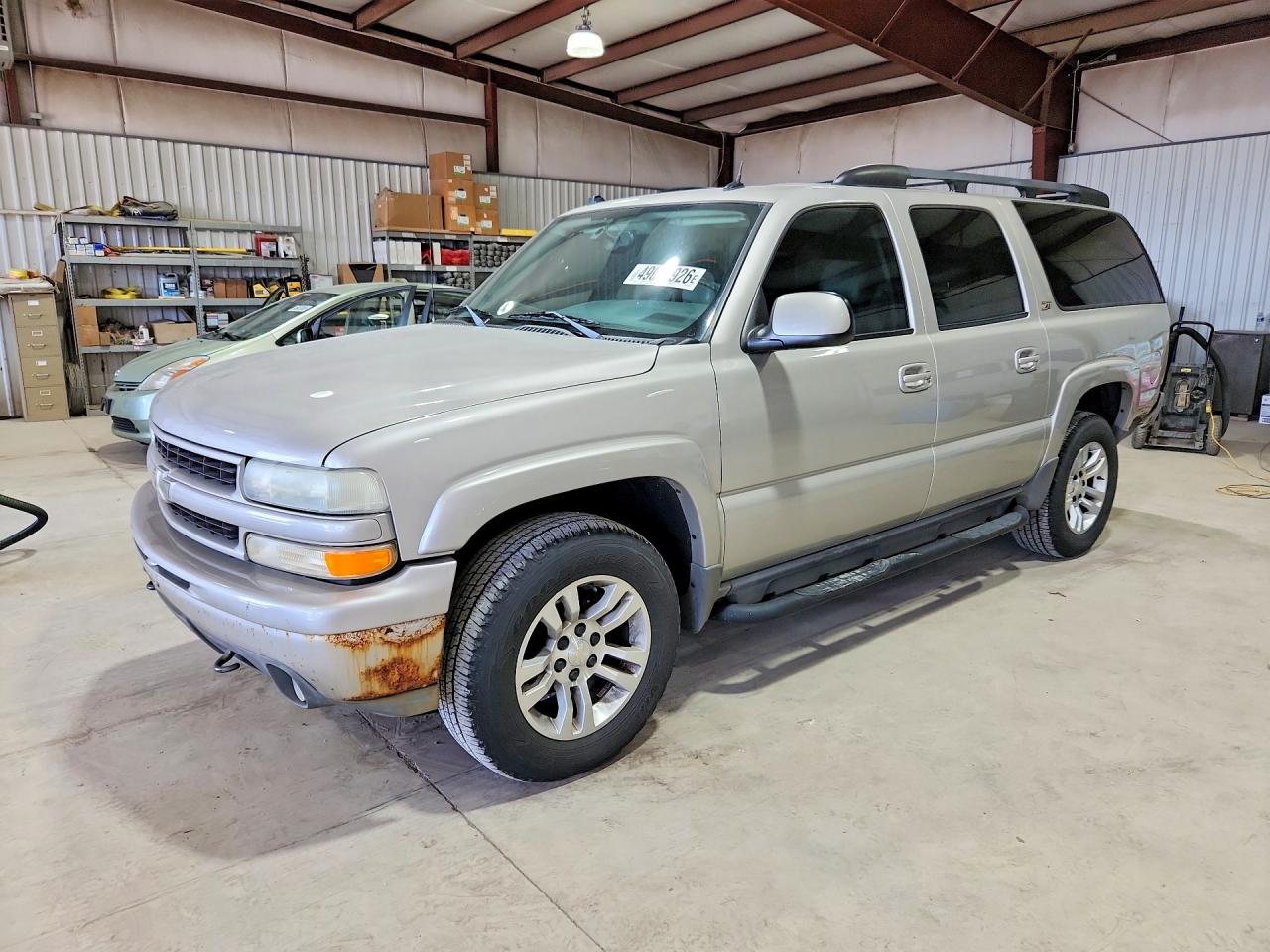 CHEVROLET SUBURBAN 2004