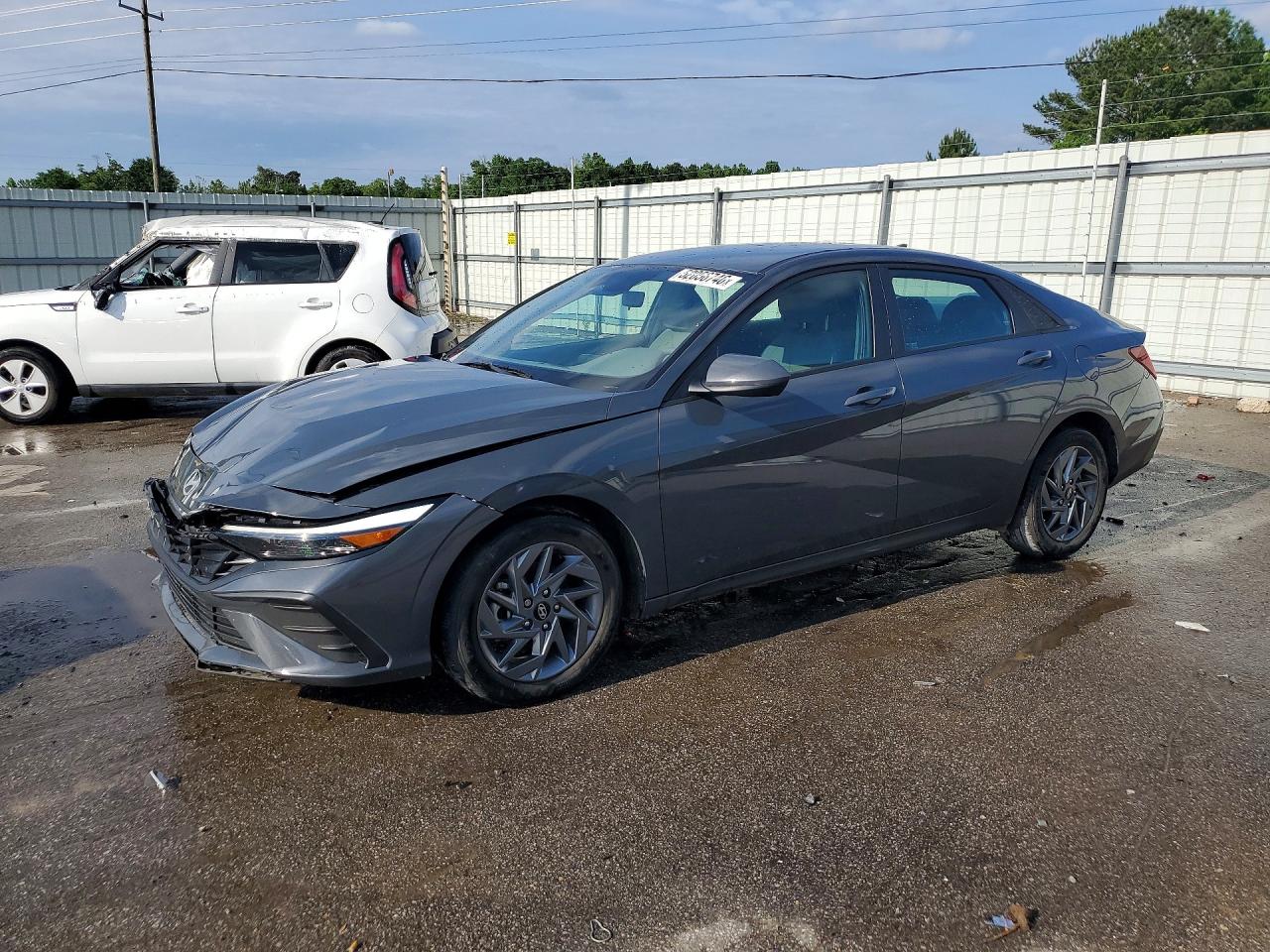 HYUNDAI ELANTRA 2024