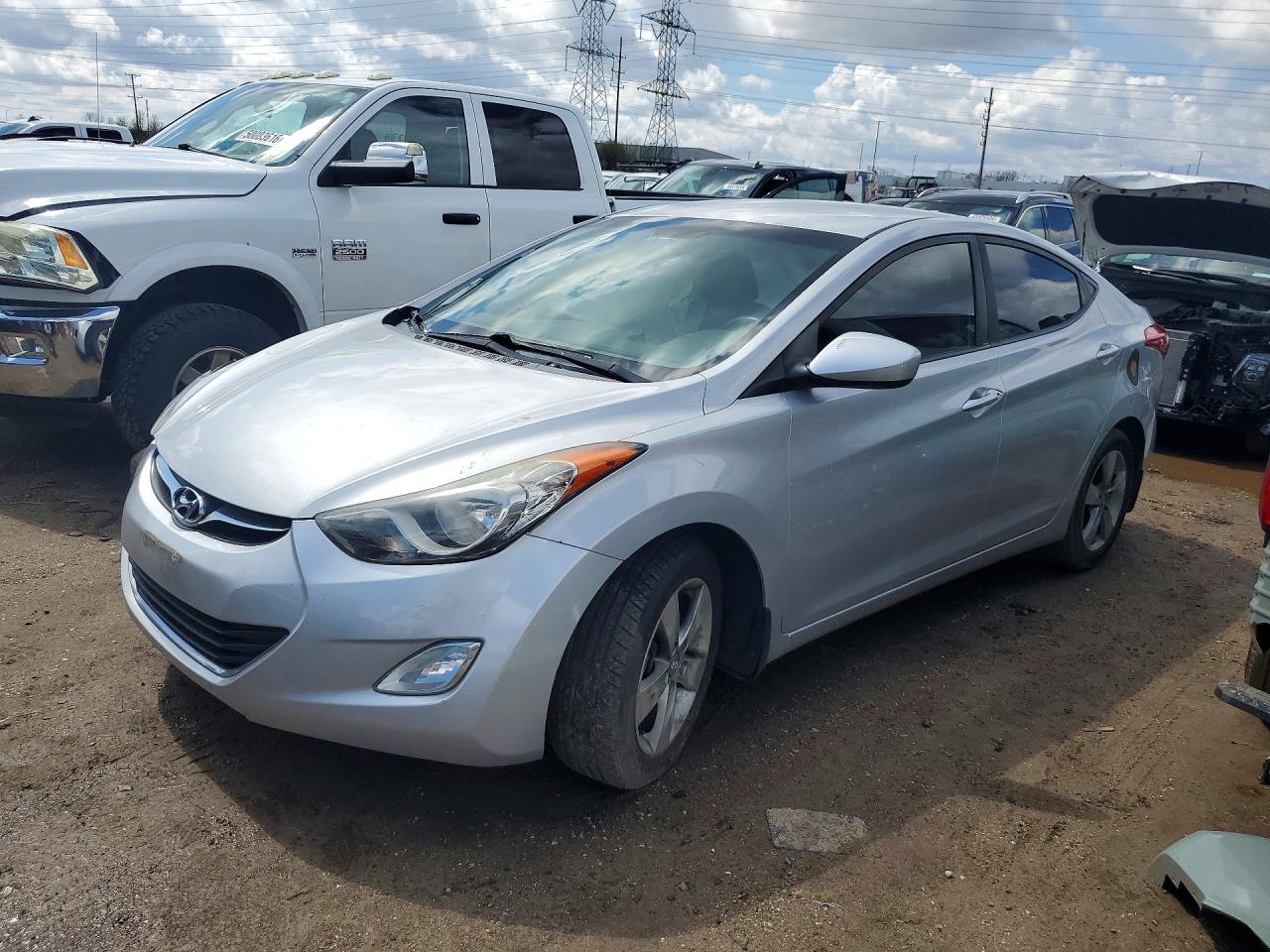 HYUNDAI ELANTRA 2013