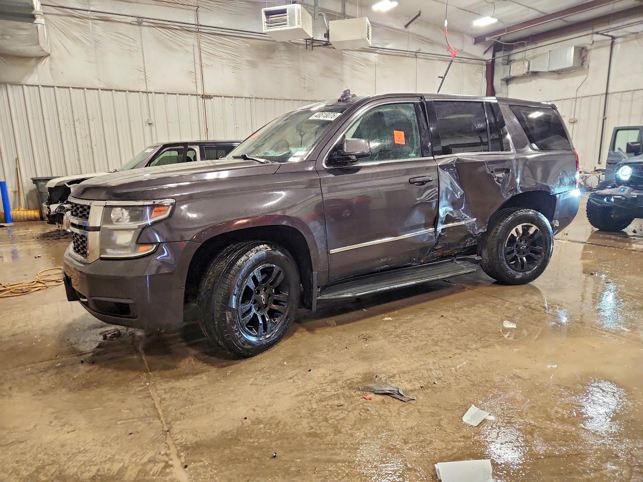 CHEVROLET TAHOE 2017
