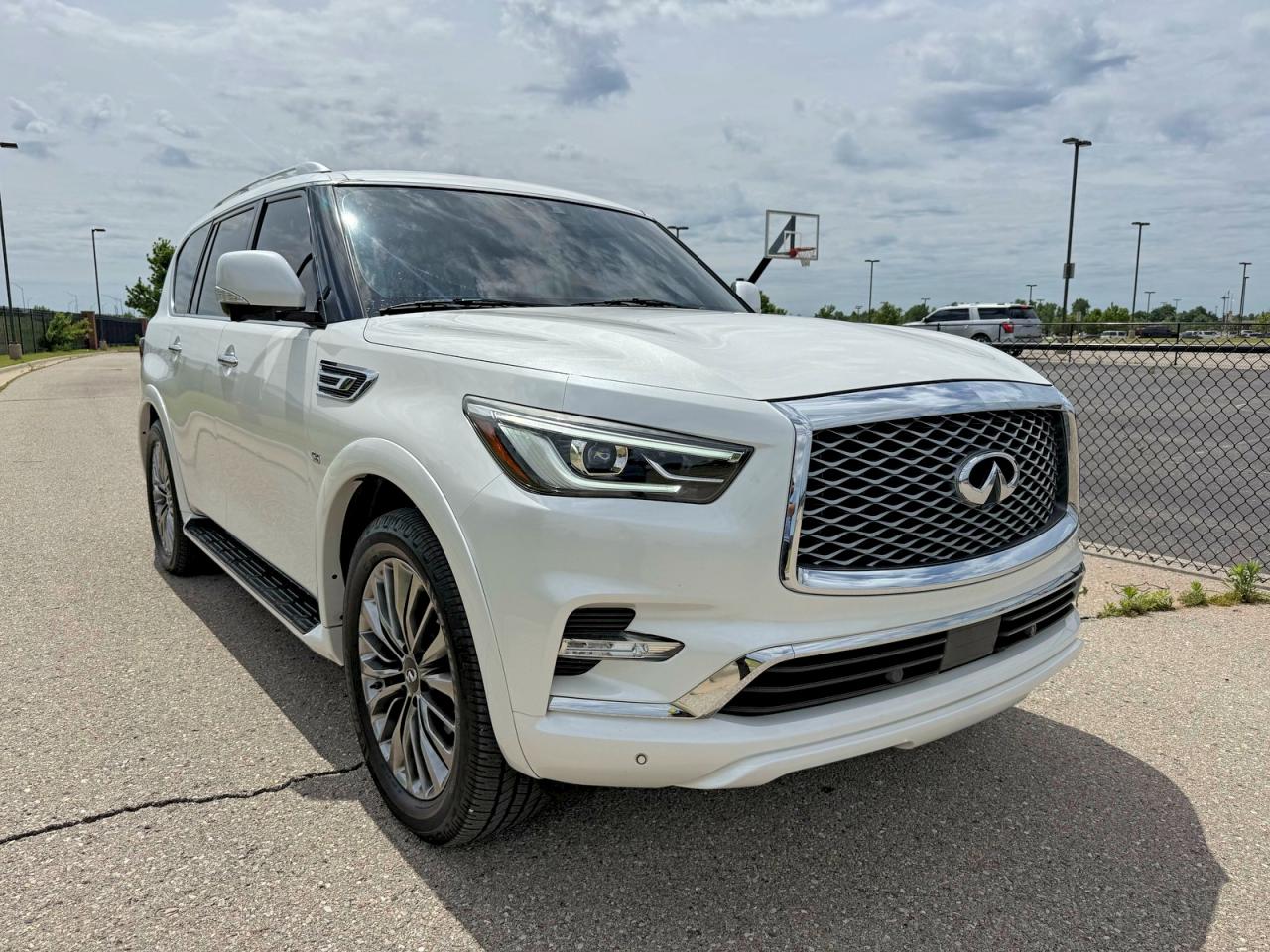 INFINITI QX80 2019