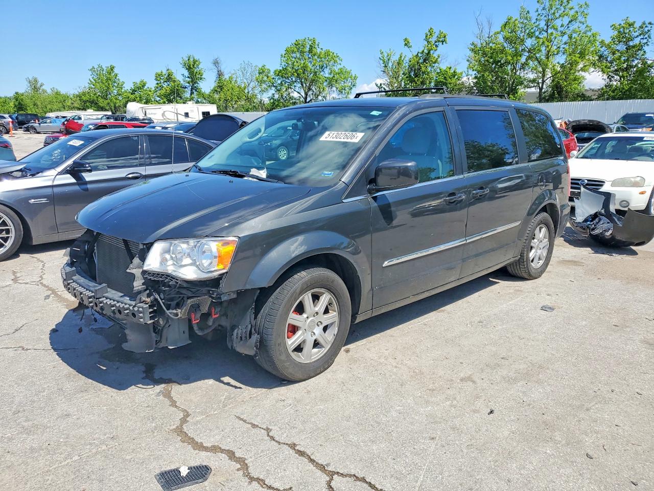 CHRYSLER TOWN & COUNTRY 2012