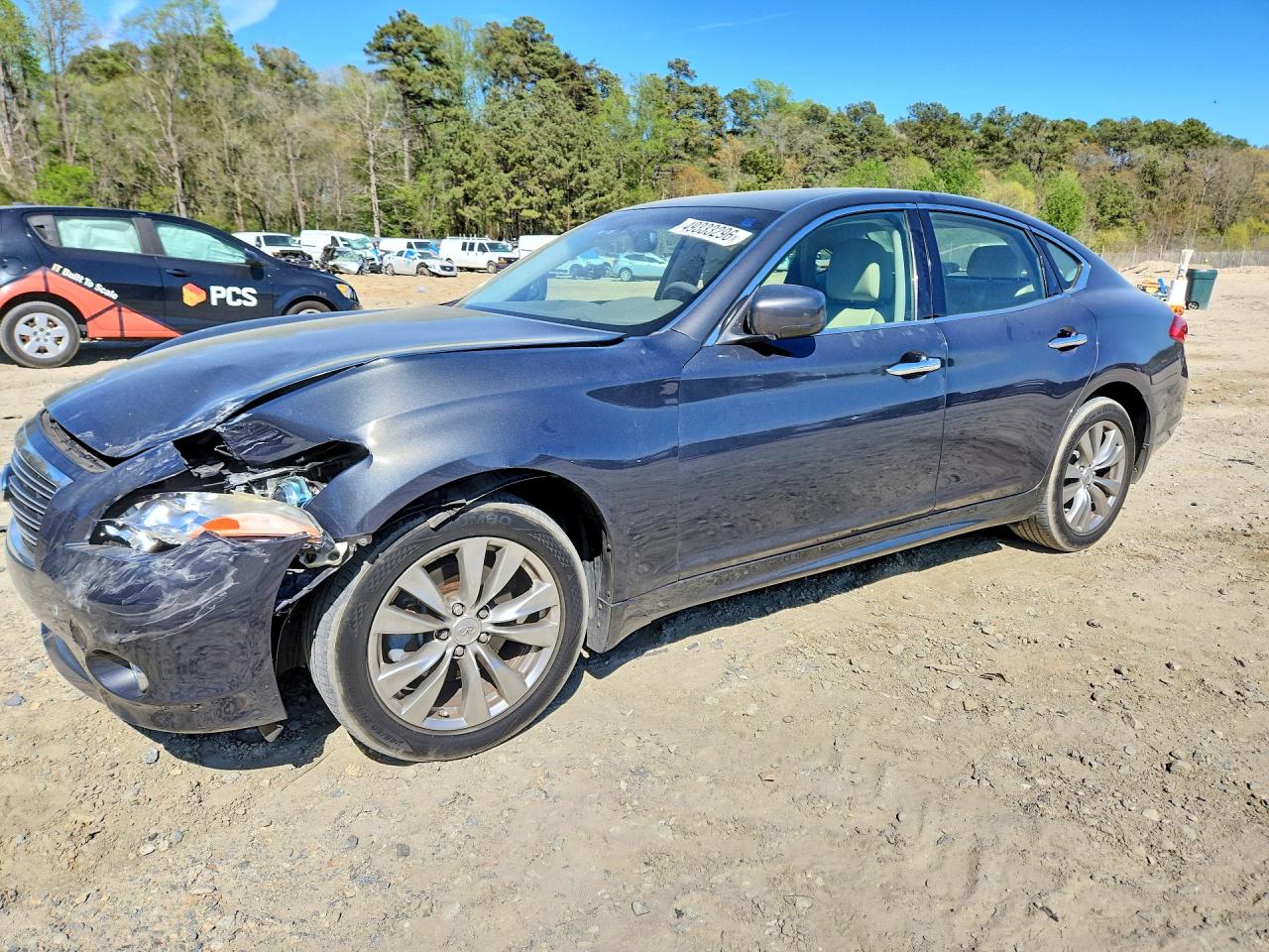 INFINITI M37 2013