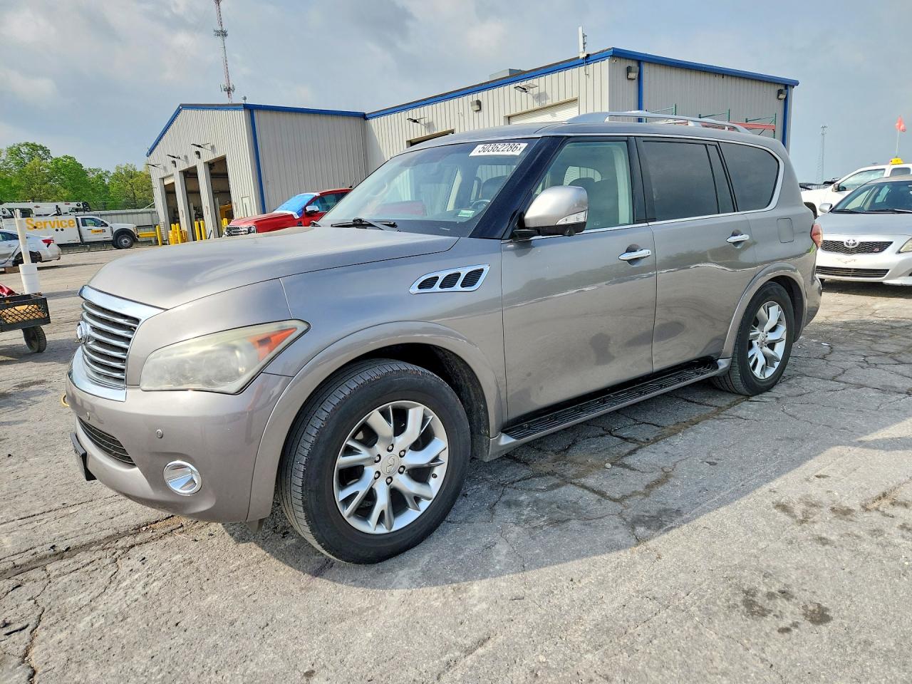 INFINITI QX56 2013