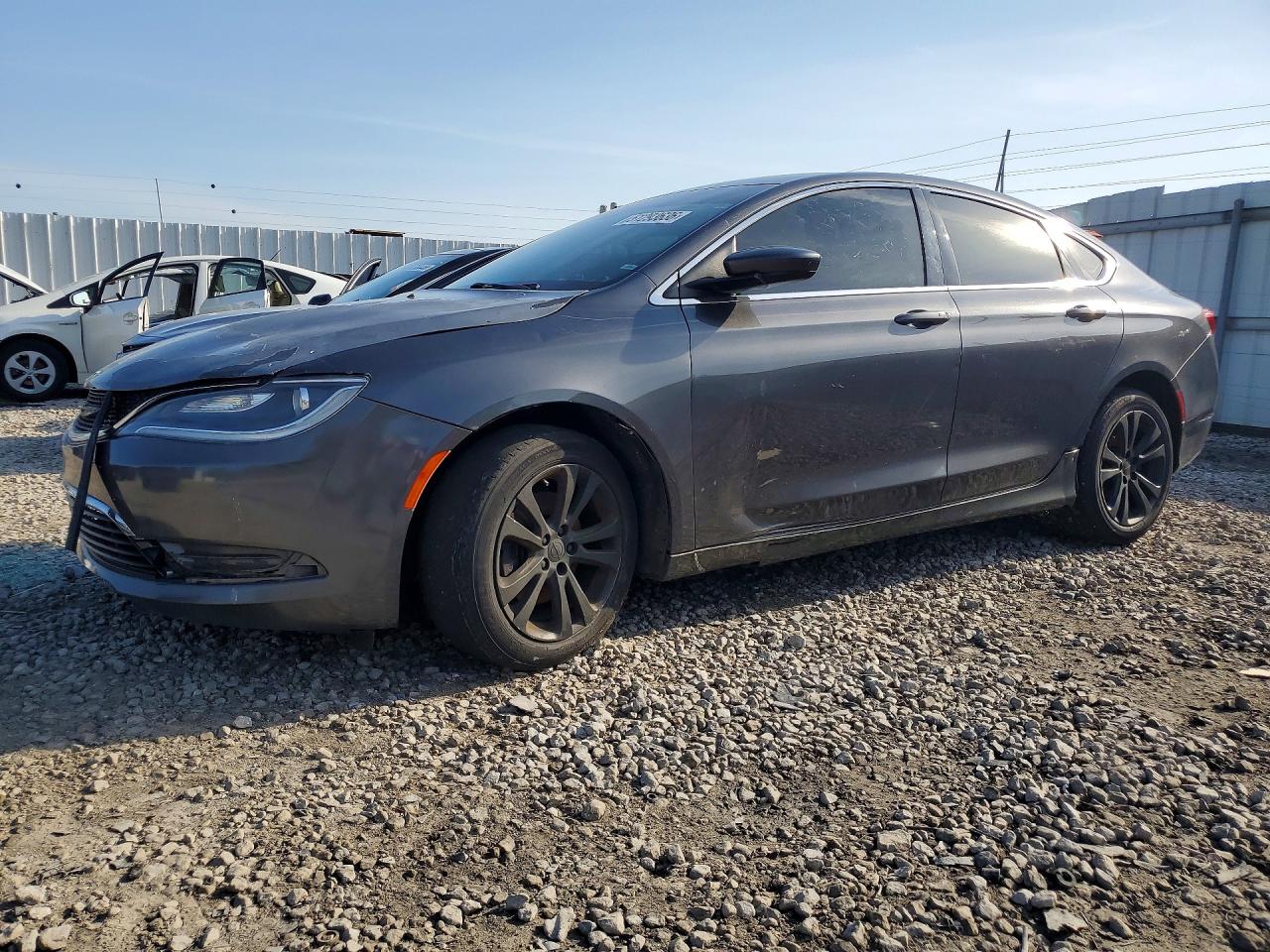 CHRYSLER 200 2015