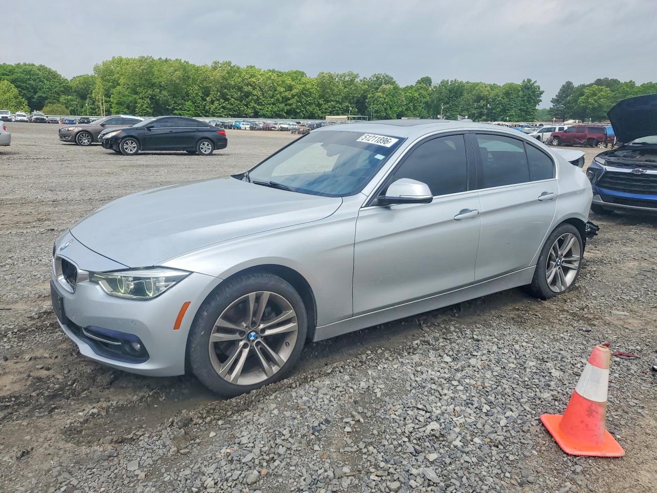 BMW 330 2017