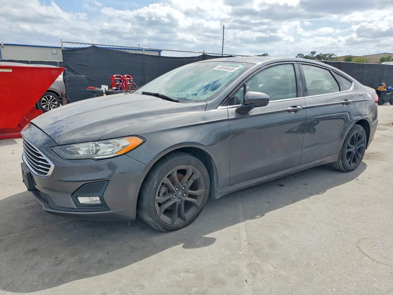 FORD FUSION 2019