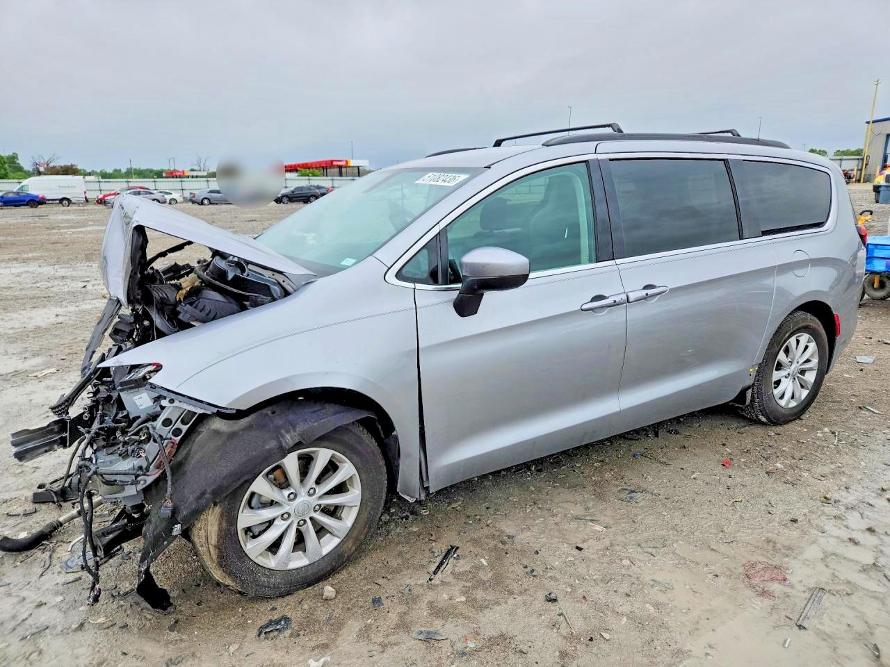 CHRYSLER PACIFICA 2017