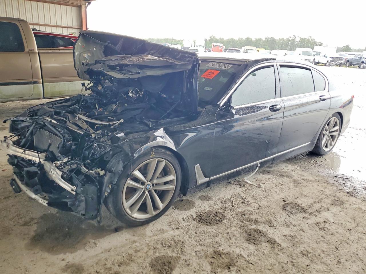BMW 750 2019