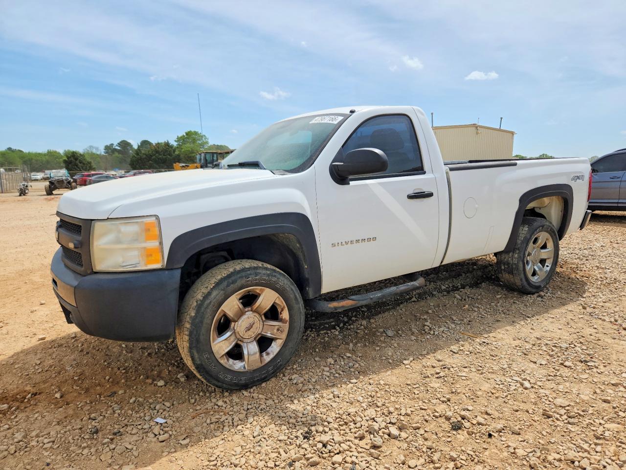 CHEVROLET SILVERADO 2011